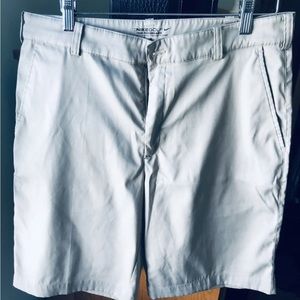 Nike 32W30L men’s golf shorts